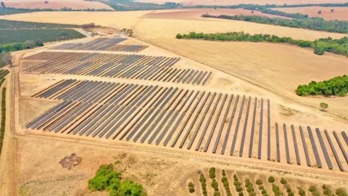 Parceria Astronergy e SOLAR 11 em projetos solares